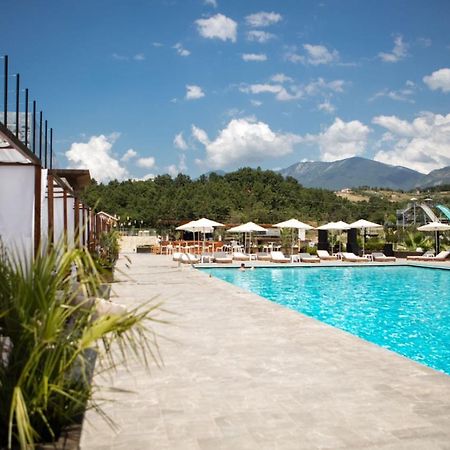 Equos Resort Hotel Тирана Екстериор снимка
