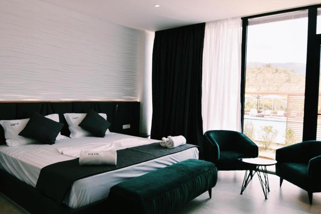 Equos Resort Hotel Тирана Екстериор снимка